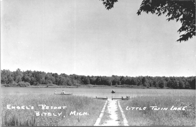 Engels Resorrt - Vintage Postcard (newer photo)